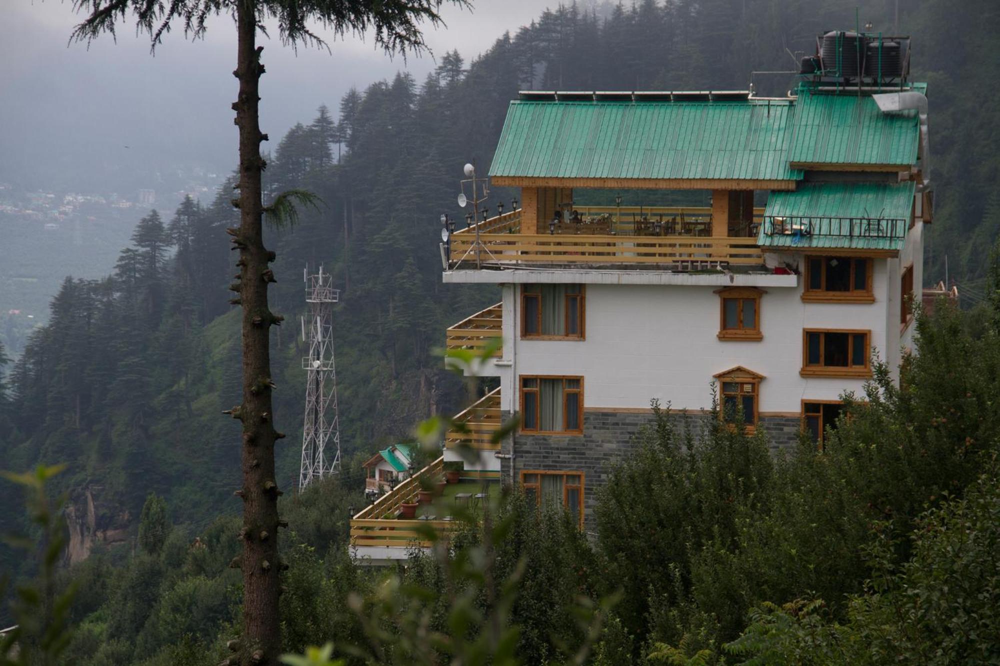 Vivaan The Sunrise Resort Manāli Kültér fotó