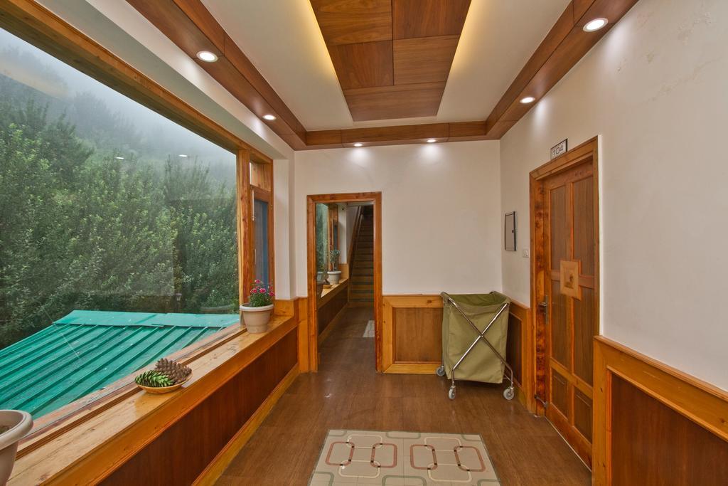 Vivaan The Sunrise Resort Manāli Kültér fotó
