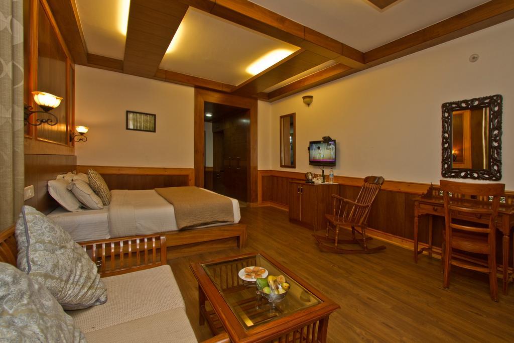 Vivaan The Sunrise Resort Manāli Kültér fotó